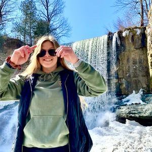 Meet your Posher, Gabby